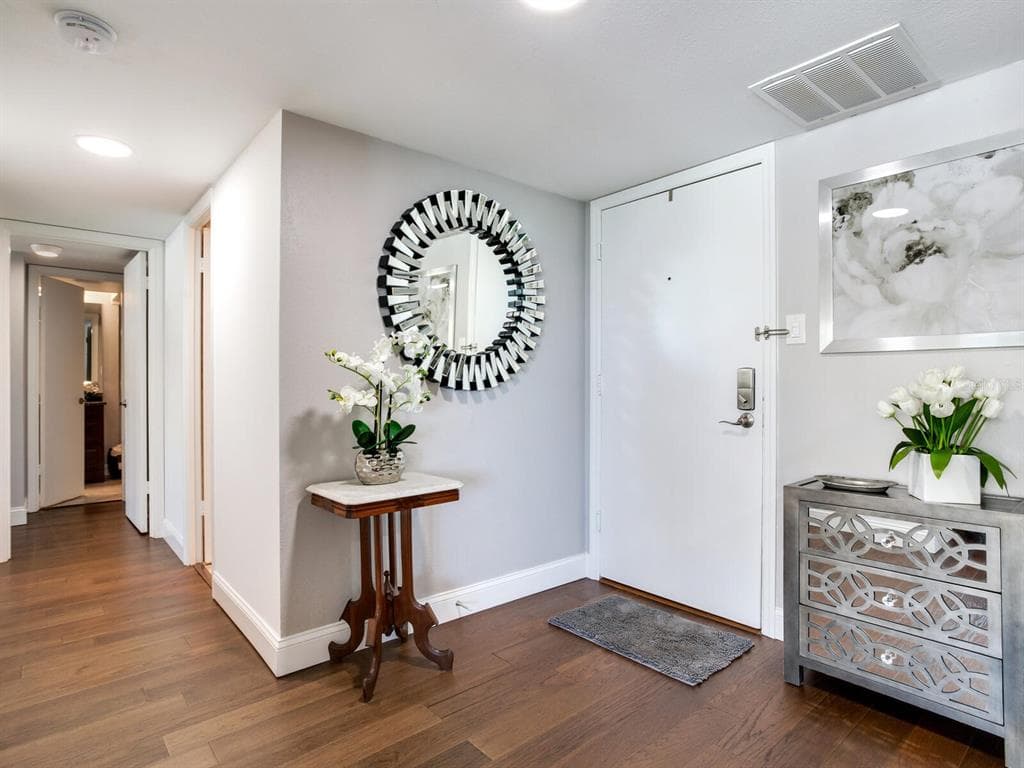 660 ISLAND WAY 202 photo 14