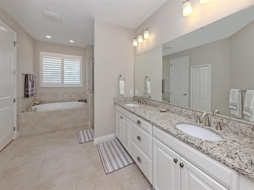 18061 WOODEN SKIFF COURT photo 18