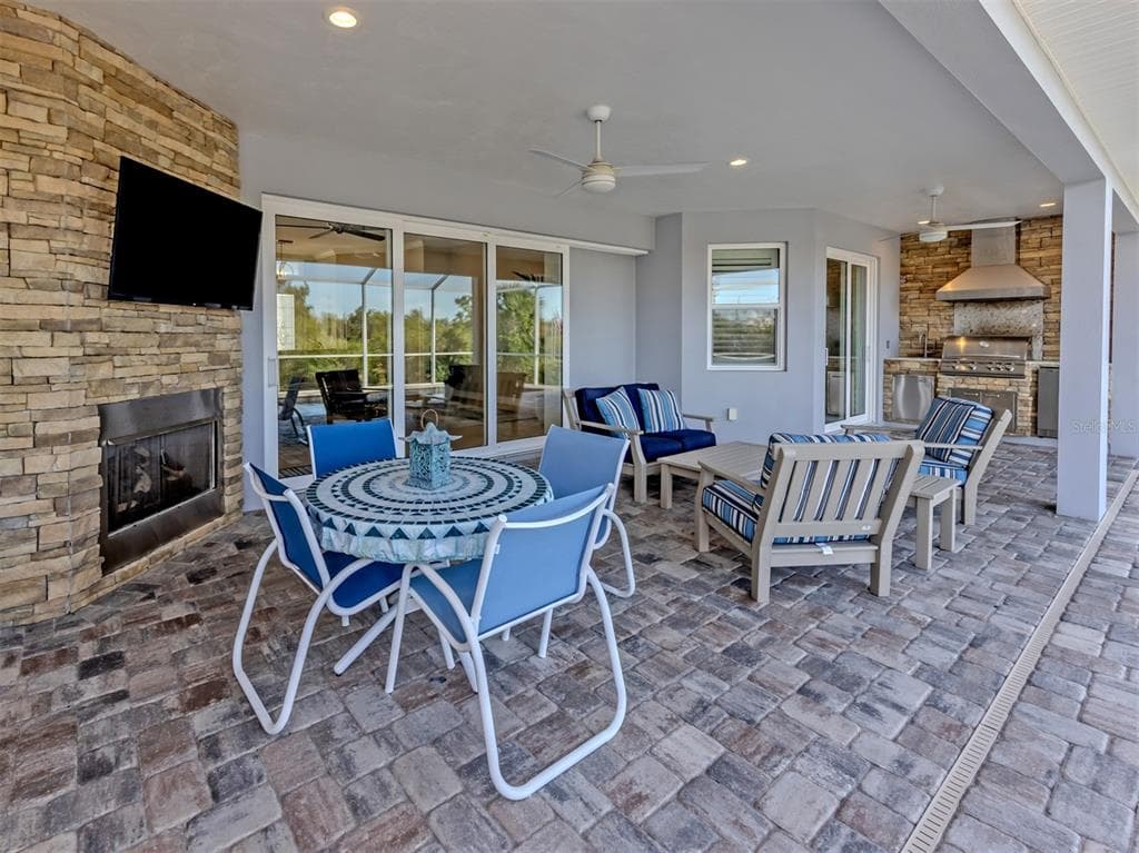 18061 WOODEN SKIFF COURT photo 25