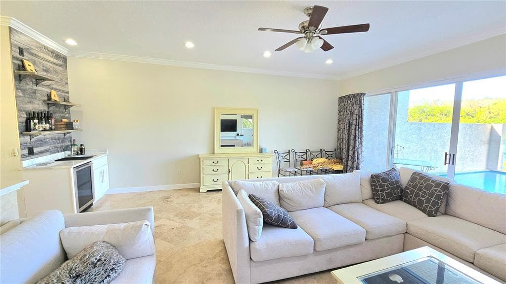 1806 LAGO VISTA BOULEVARD photo 4
