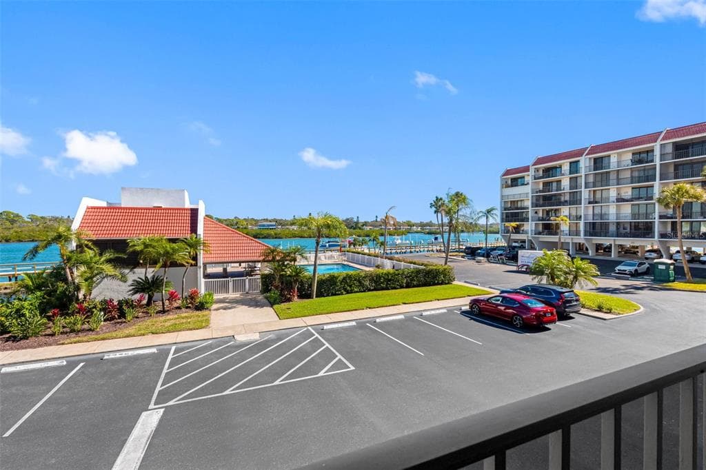 19111 VISTA BAY DRIVE 204 photo 10