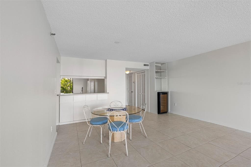 19111 VISTA BAY DRIVE #204 4