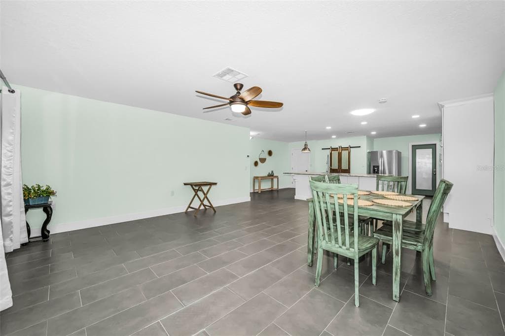 3931 HEADSAIL DRIVE photo 22