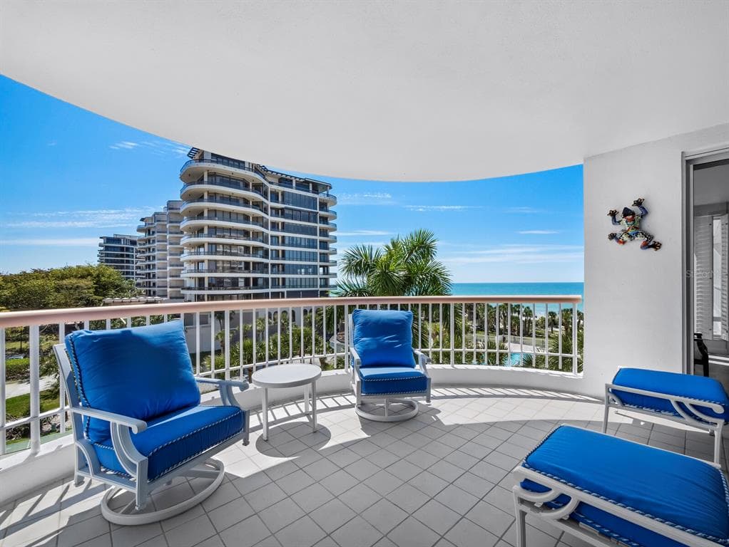 455 LONGBOAT CLUB ROAD 402 photo 8