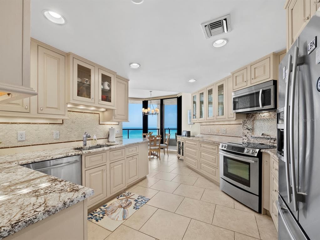 1211 GULF OF MEXICO DRIVE 709 photo 18