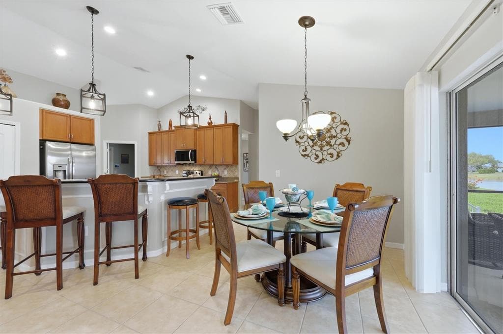 827 ROTONDA CIRCLE photo 13
