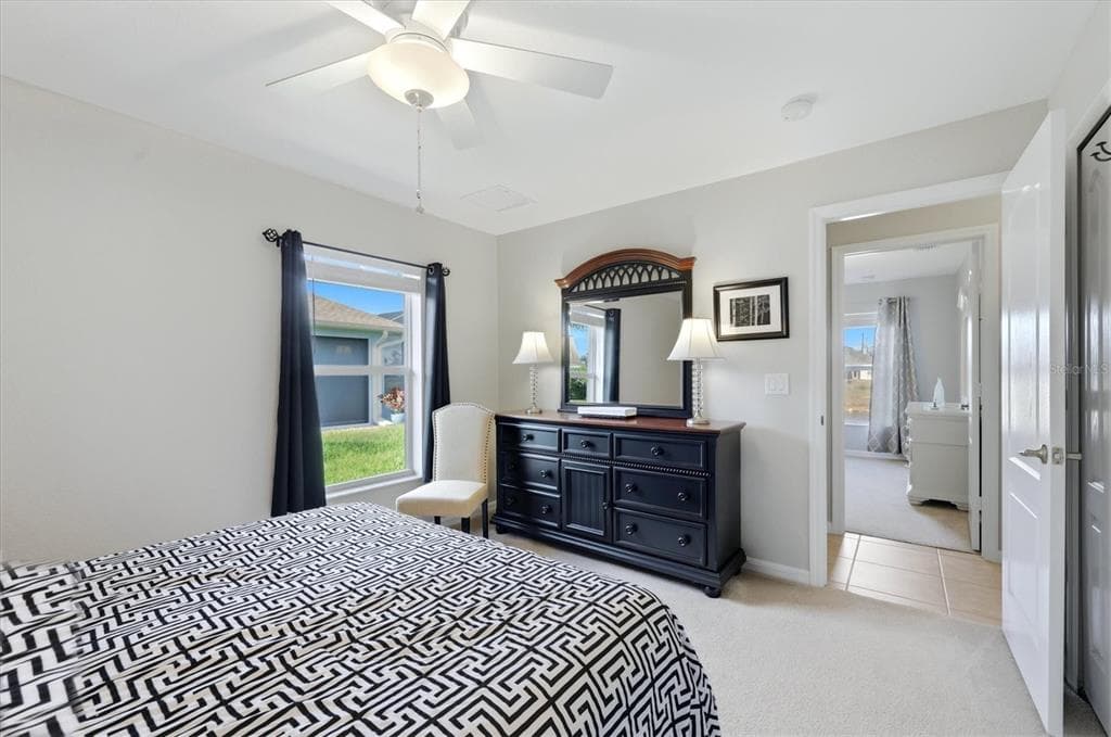 827 ROTONDA CIRCLE photo 21