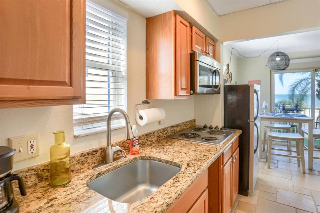 3200 GULF BOULEVARD 201 photo 11