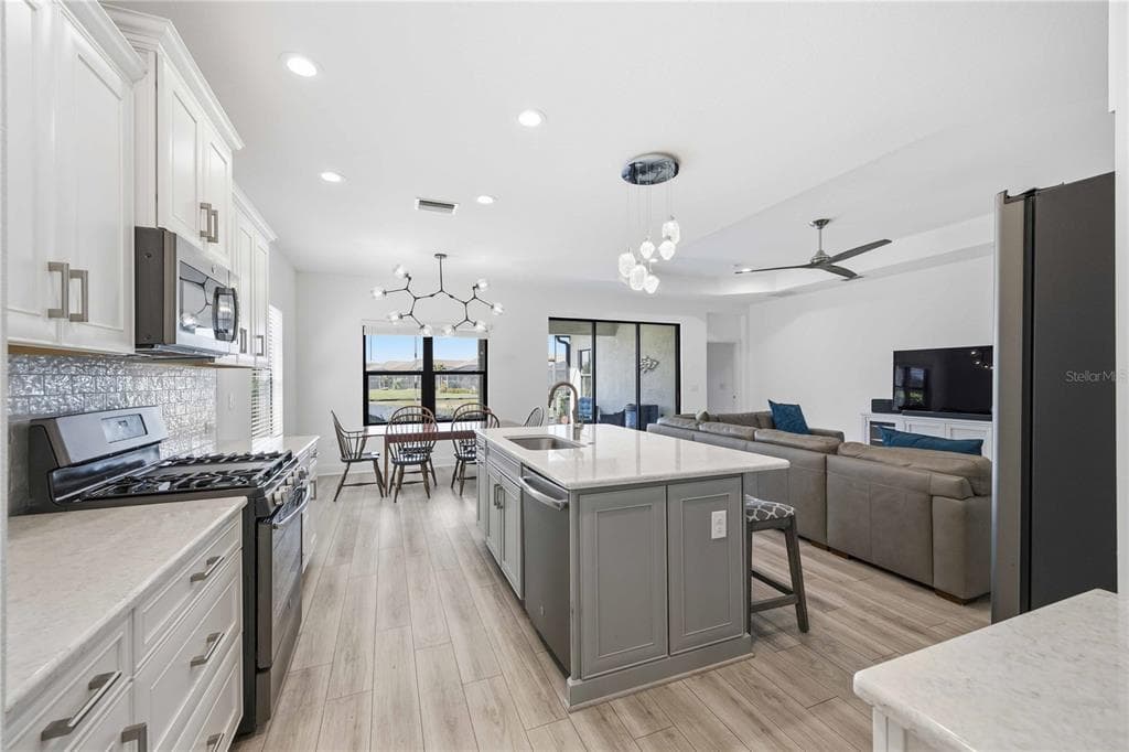 225 BENEDETTO COURT photo 8