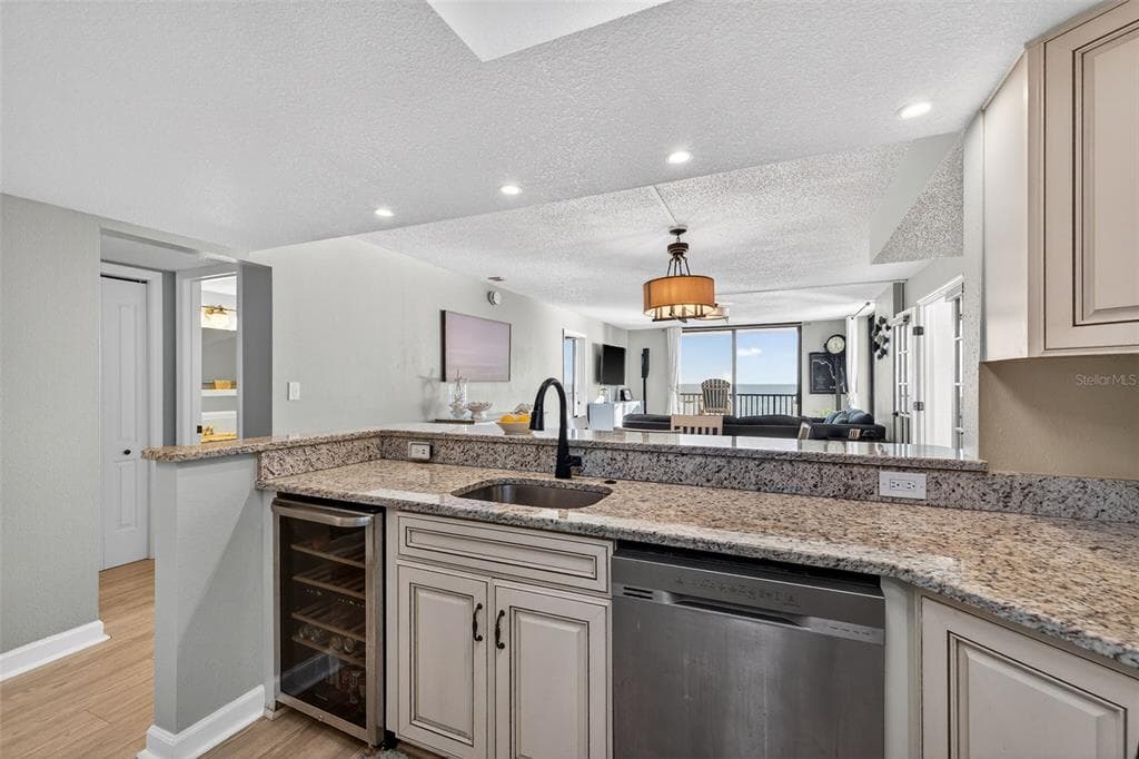 15316 GULF BOULEVARD 903 photo 8