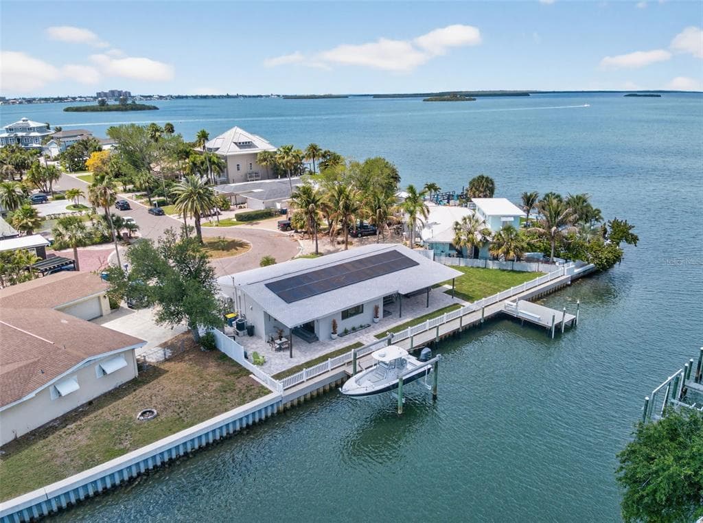 1866 VENETIAN POINT DRIVE photo 6