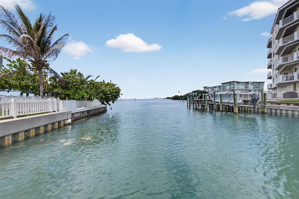 1866 VENETIAN POINT DRIVE 5