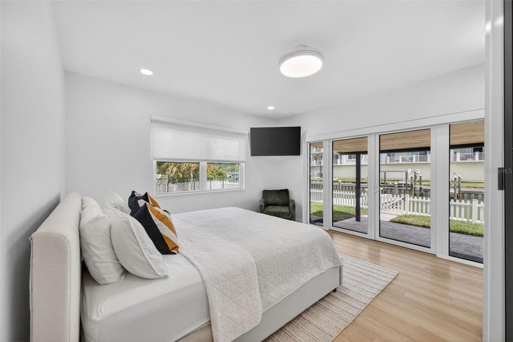 1866 VENETIAN POINT DRIVE photo 19