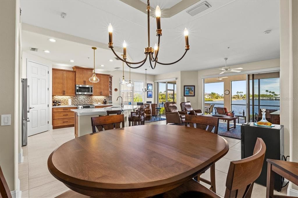 1135 RIVERSCAPE STREET 1135 photo 21