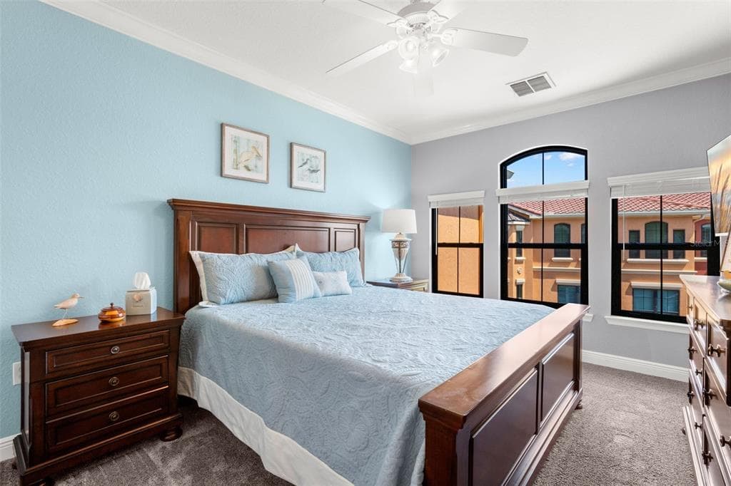 2765 VIA CIPRIANI 1232A photo 17