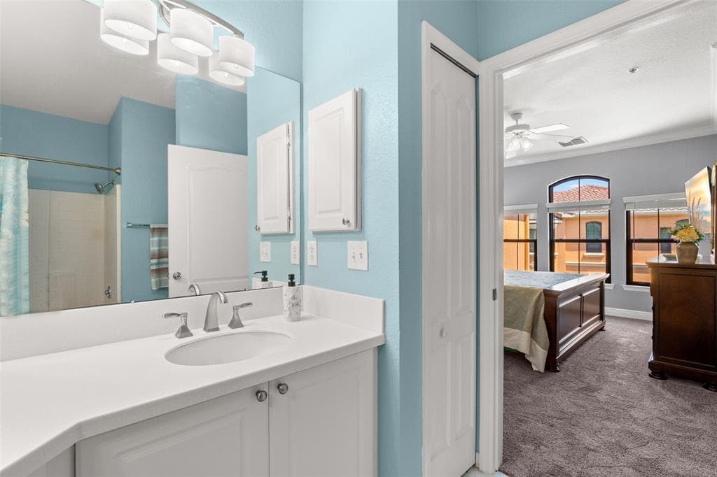 2765 VIA CIPRIANI 1232A photo 22