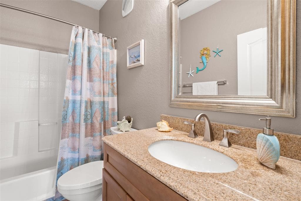 2765 VIA CIPRIANI 1232A photo 25
