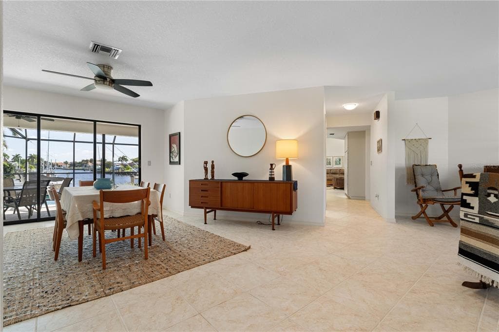 308 COLONY POINT DRIVE 3