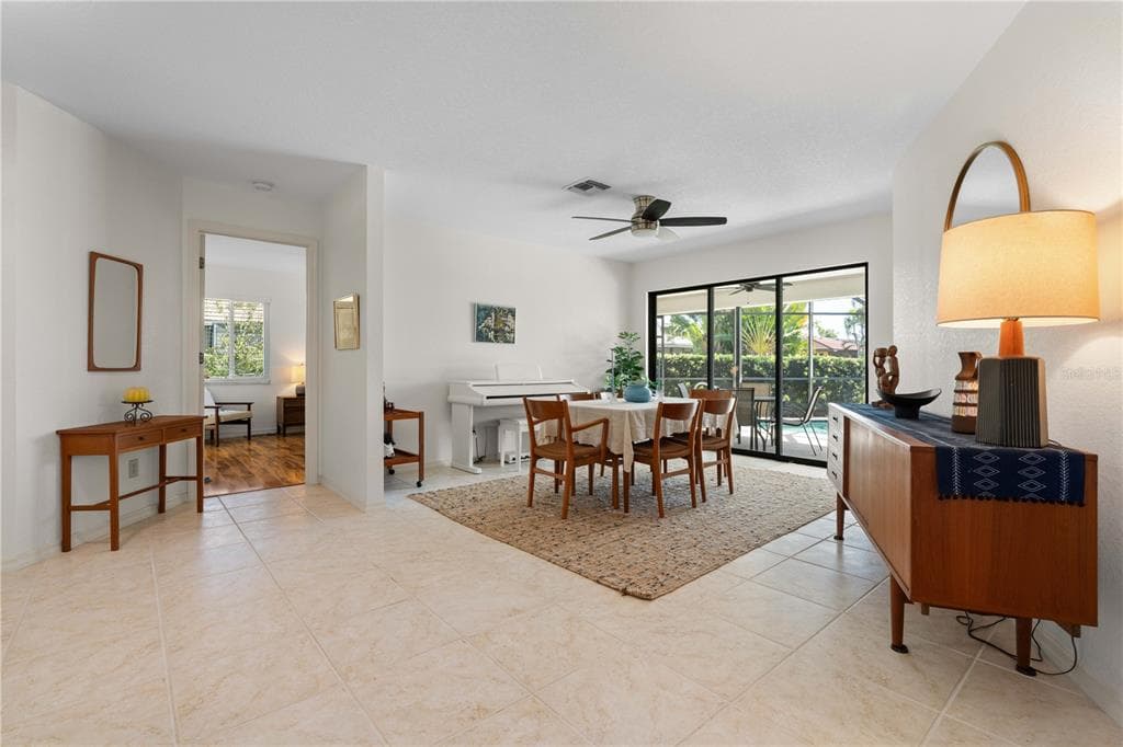 308 COLONY POINT DRIVE 5