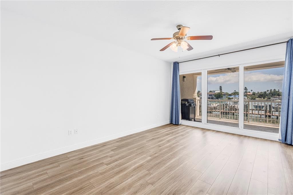 3805 GULF BOULEVARD 205 photo 22