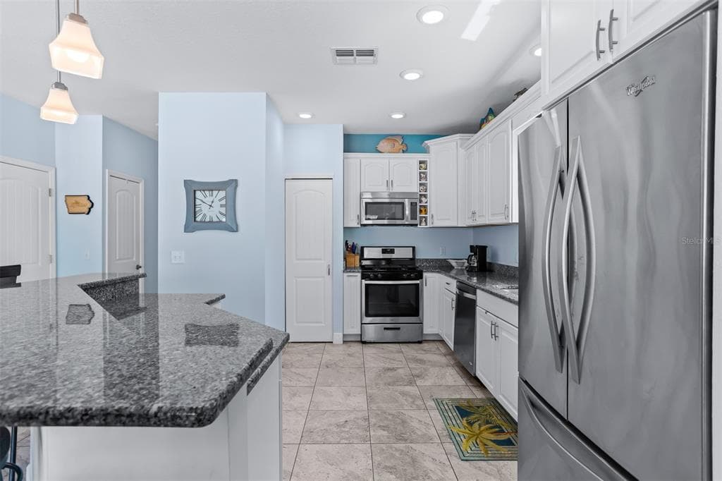 17610 LEE AVENUE photo 8