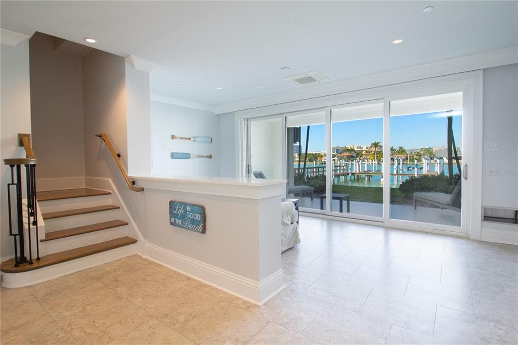 158 BRIGHTWATER DRIVE #1 4