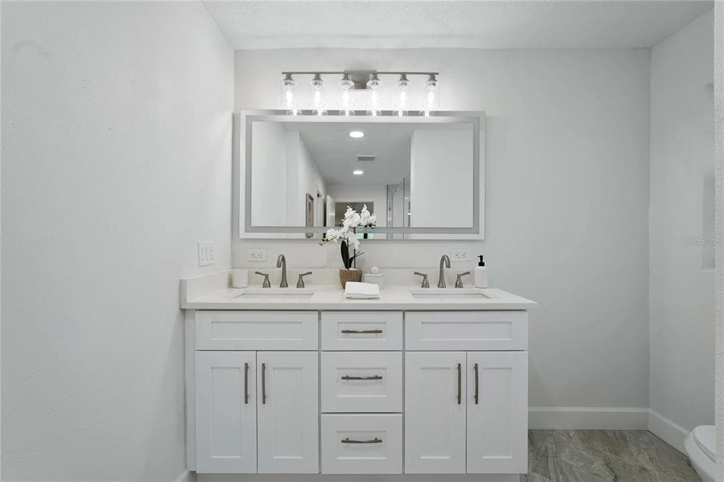 5012 S DEEP WATER POINT photo 12