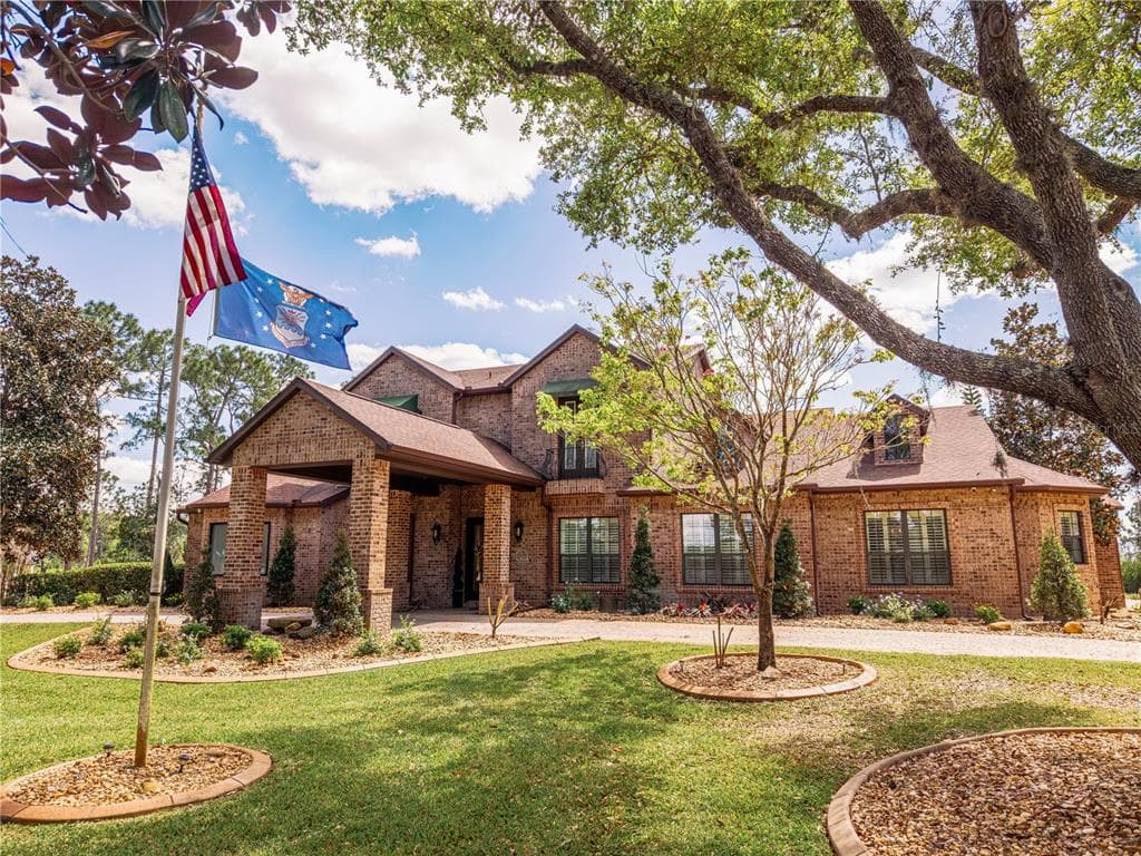6900 RANCHERO COURT 1
