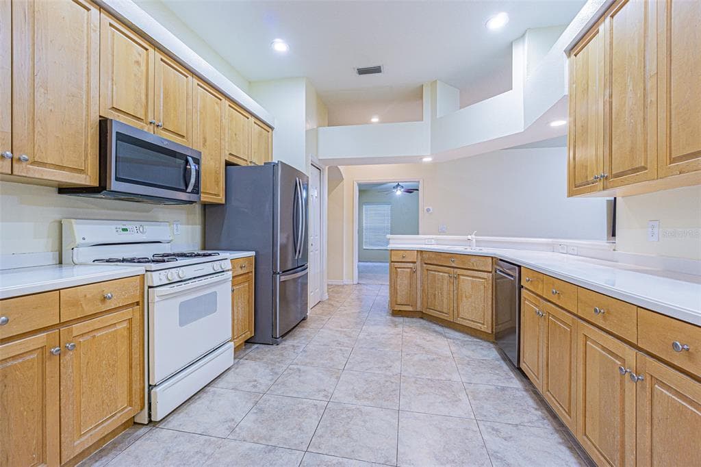 18024 ARBOR CREST DRIVE photo 3