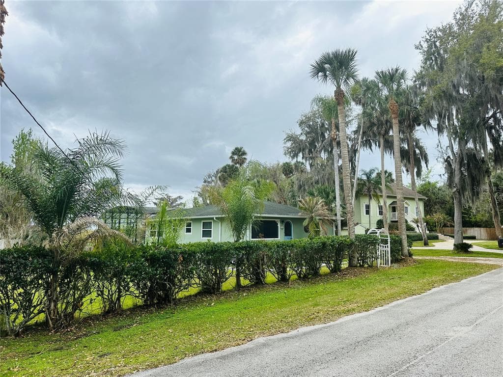 357 MAGNOLIA PLACE 3
