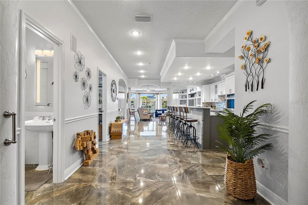 830 PINELLAS BAYWAY S photo 7
