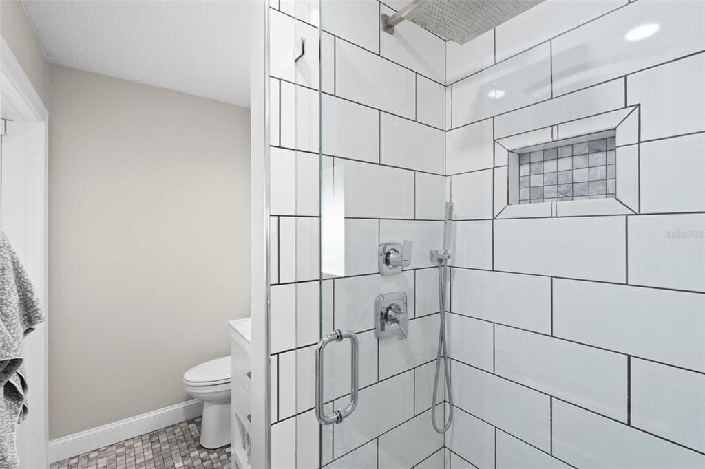 10525 HOMESTEAD DRIVE photo 15