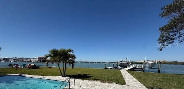 584 CRYSTAL DRIVE 4