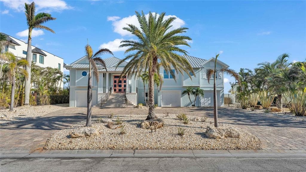 635 KEY ROYALE DRIVE 3