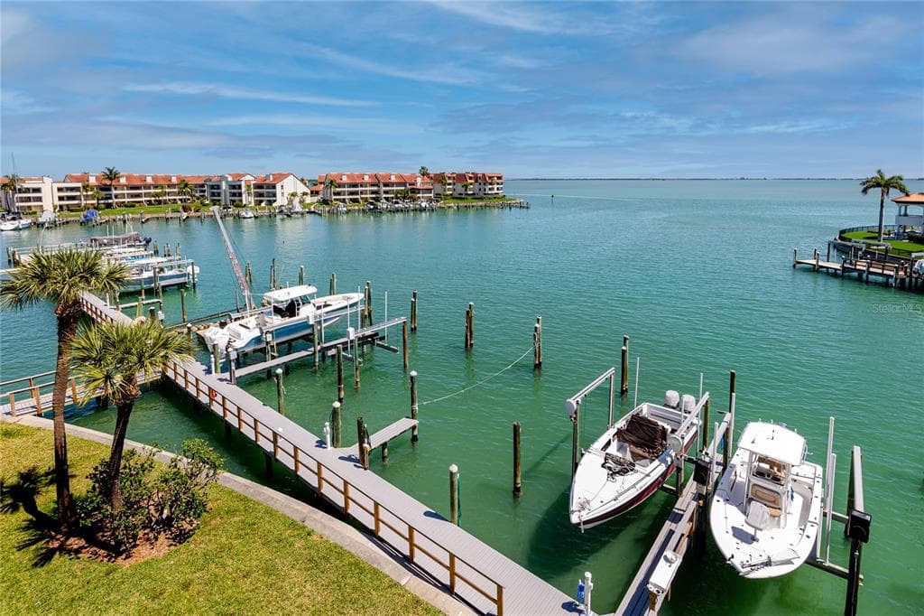 363 PINELLAS BAYWAY S #48 2