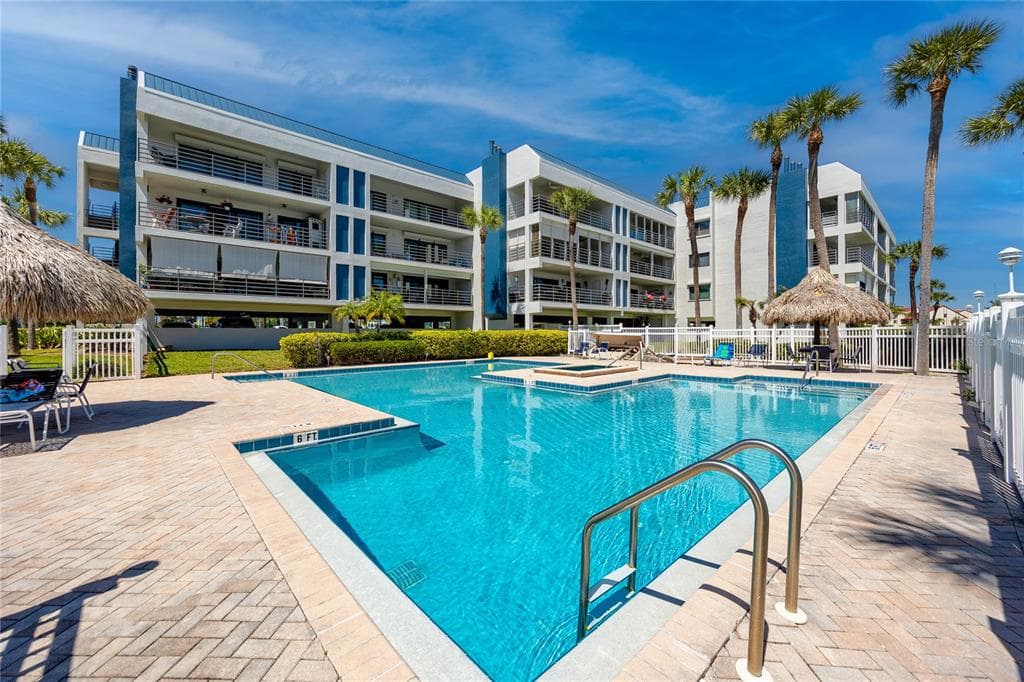 363 PINELLAS BAYWAY S #48 3