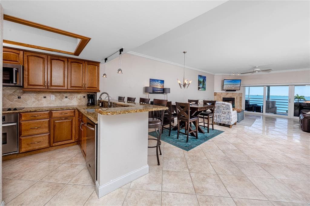 363 PINELLAS BAYWAY S #48 5