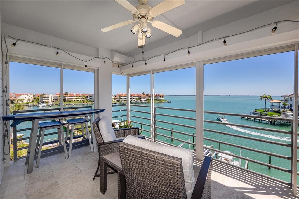 363 PINELLAS BAYWAY S 48 photo 11