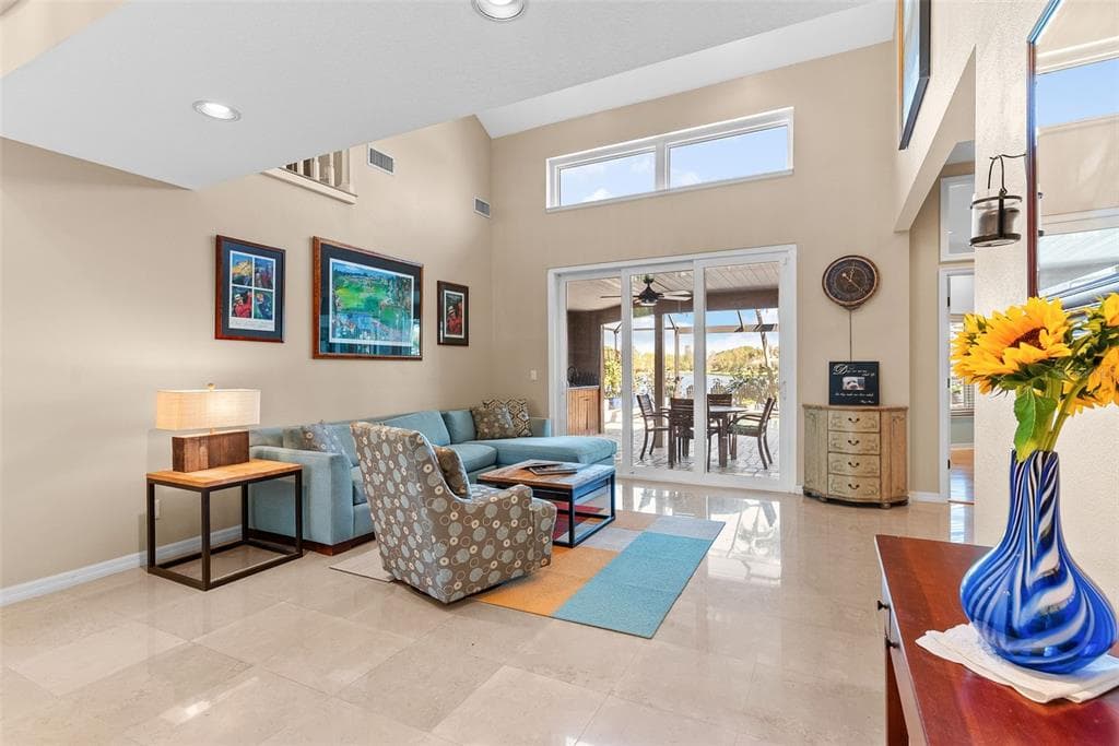 4731 COCONUT PALM CIRCLE NE photo 7