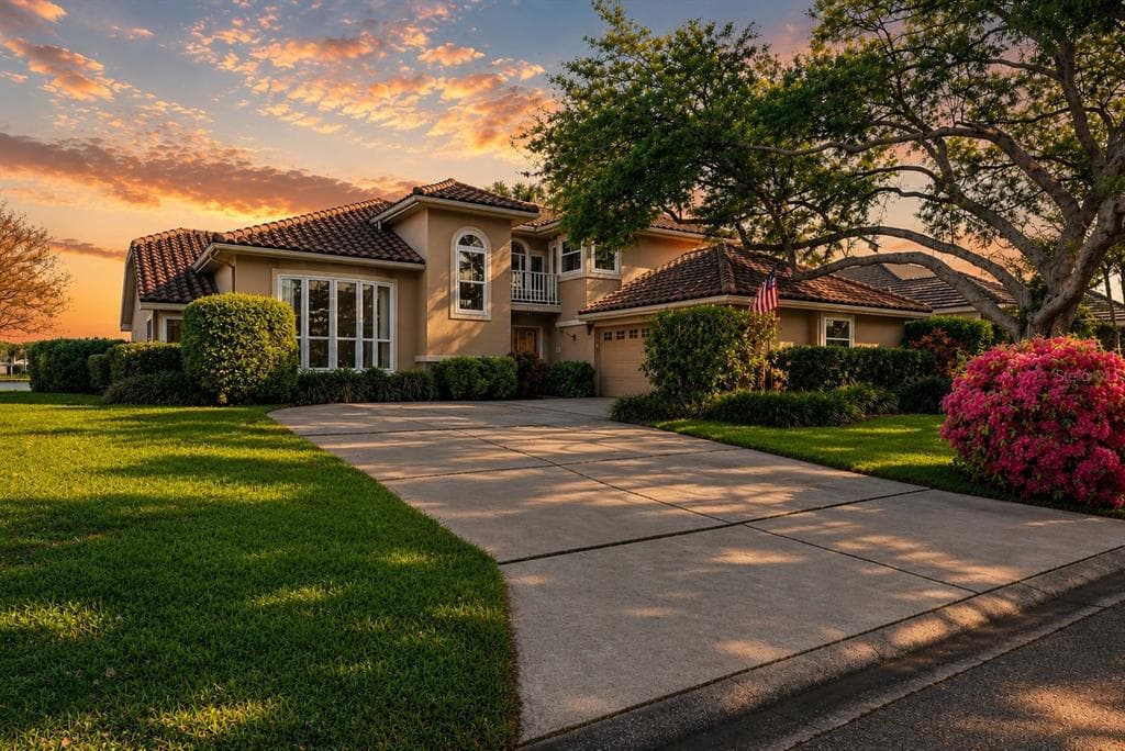 4731 COCONUT PALM CIRCLE NE photo 1