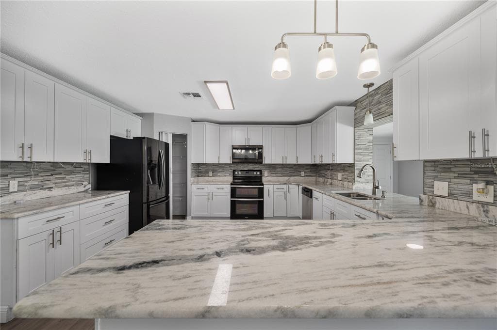 510 WINDERMERE DRIVE 2