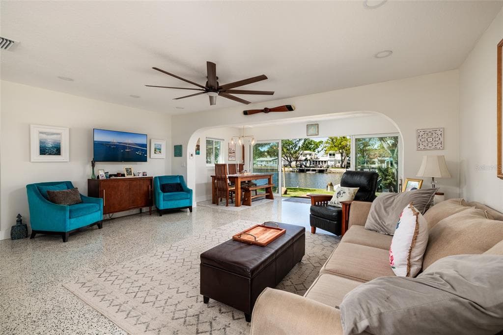 9298 SUN ISLE DRIVE NE photo 13