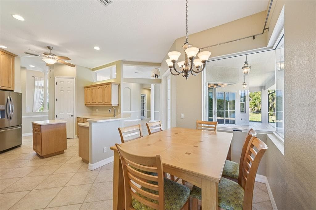 2160 W HILLSBOROUGH BOULEVARD photo 25