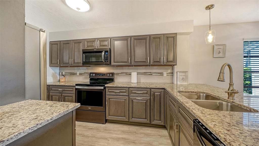 1249 DOCKSIDE PLACE 110 photo 17