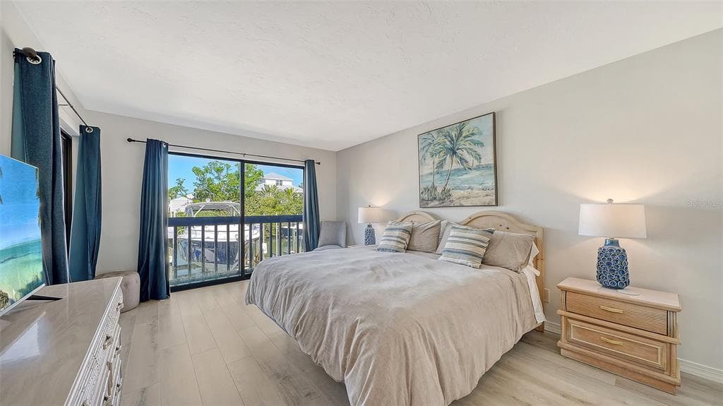 1249 DOCKSIDE PLACE 110 photo 21