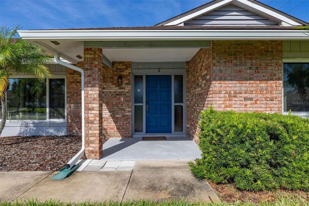2 CLAYMONT COURT S photo 5