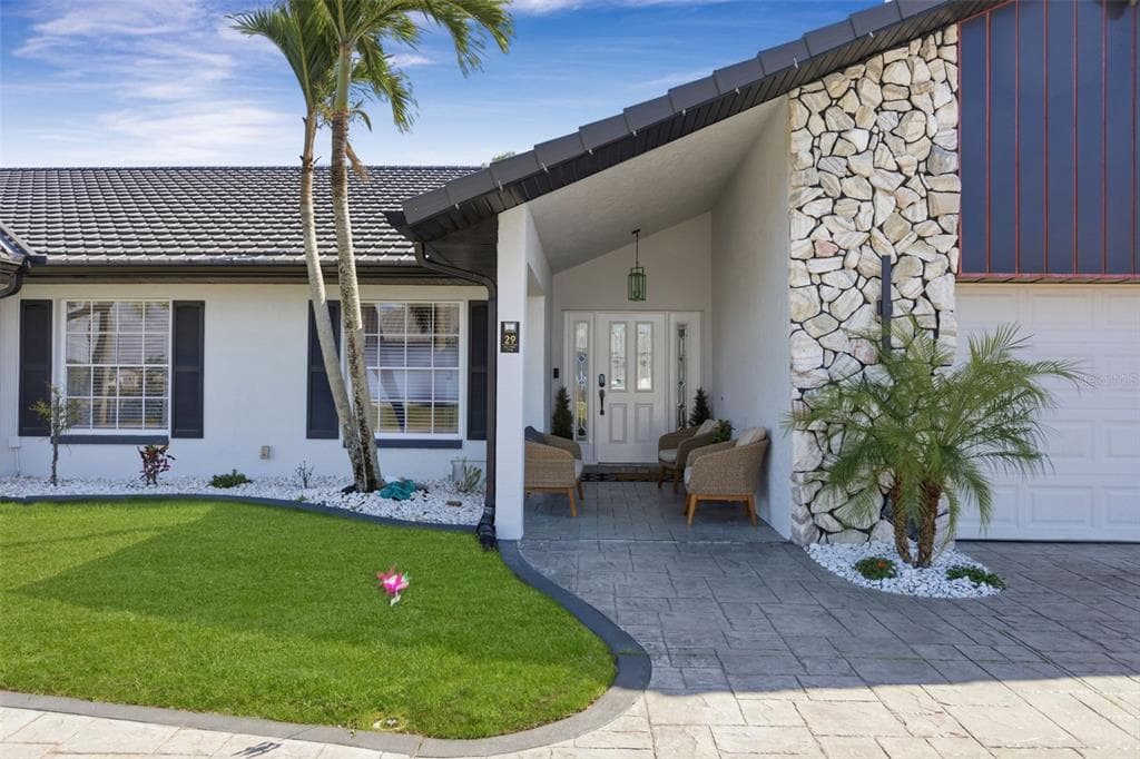 29 SE 10TH AVENUE 2