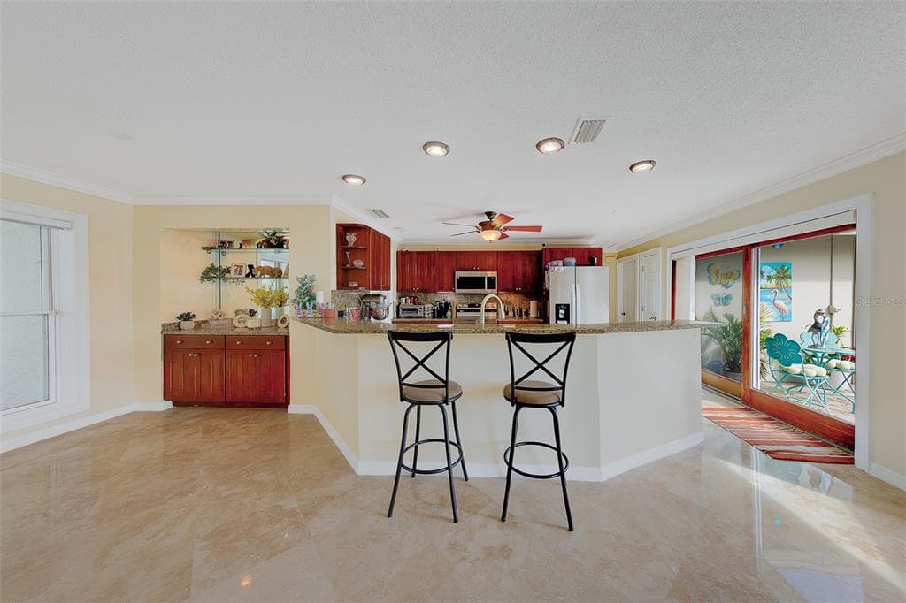 2017 COVE DRIVE photo 14