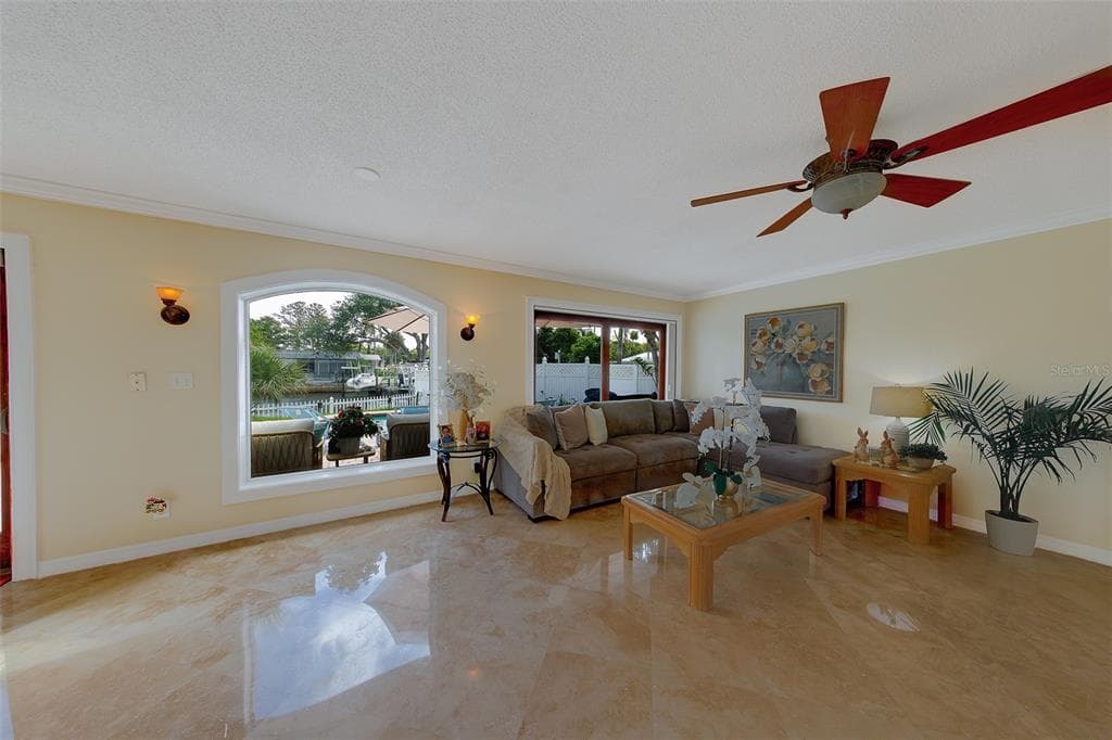 2017 COVE DRIVE photo 11