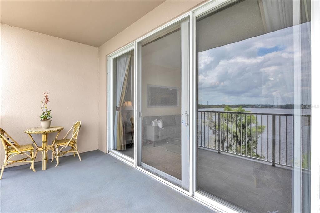 13427 BLUE HERON BEACH DRIVE 402 photo 23